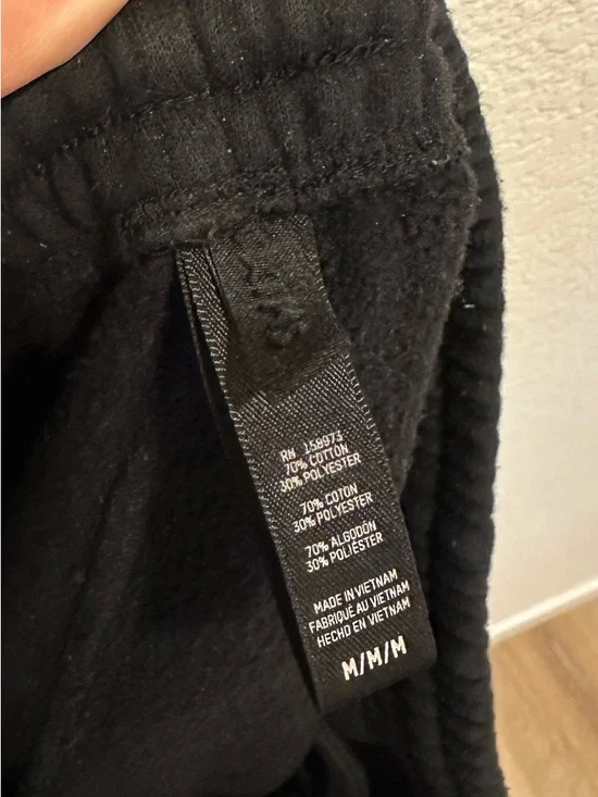 SKIMS Cargo Sweats - Picture 3 of 3